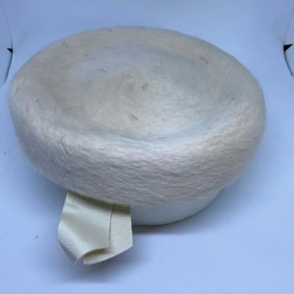 Vintage 1950's Llamasene Cream Hat & Faux Hat Pin